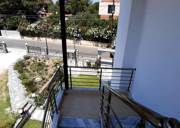 House Anna Houhlia Daire Vourvourou