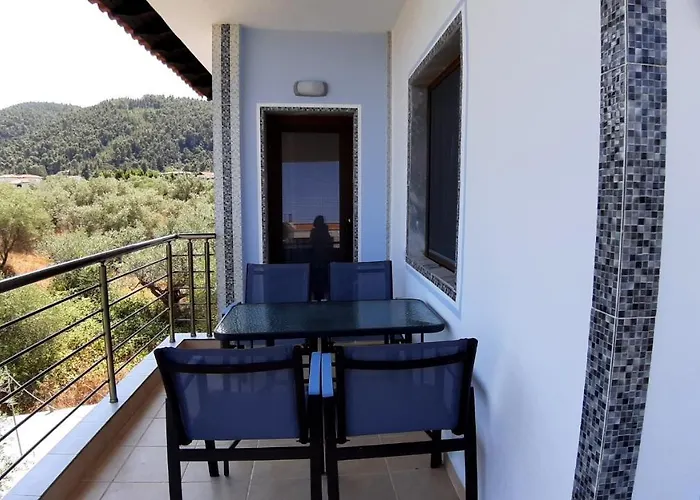 House Anna Houhlia *